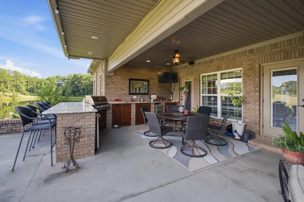 2654 Taylor Mill Road Elba AL 36323