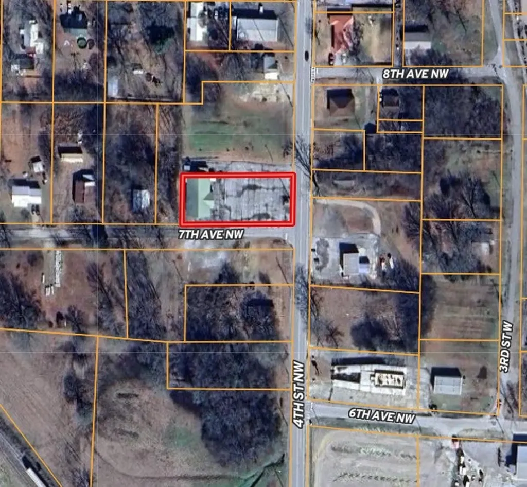 607 4th Street NW Red Bay AL 35582