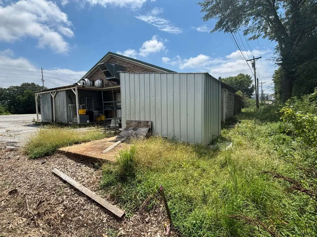 607 4th Street NW Red Bay AL 35582