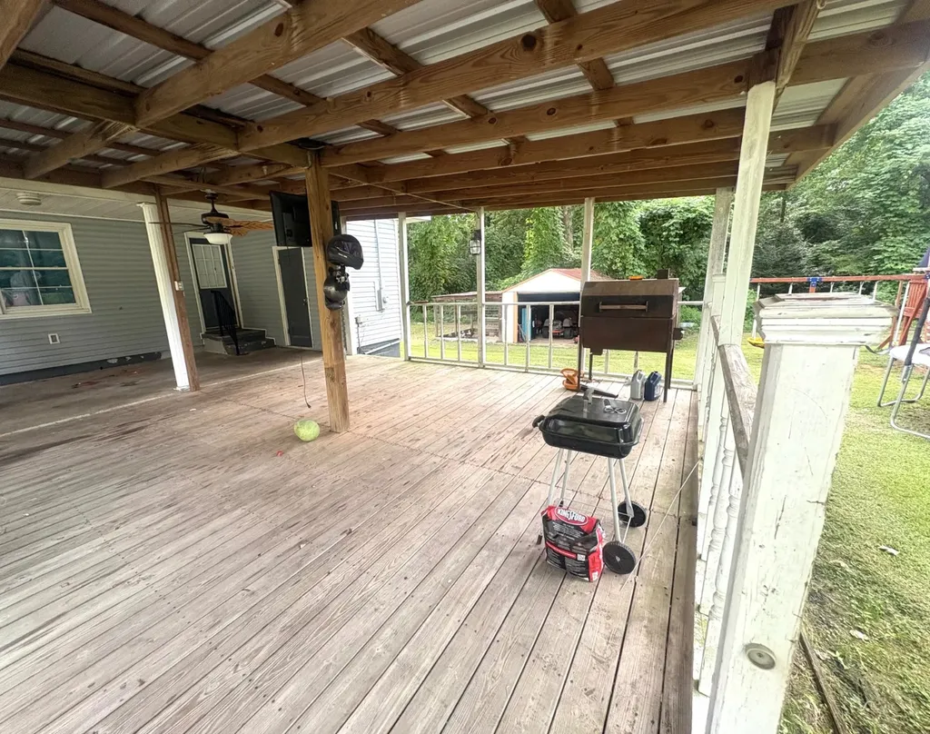 611 Maureen Lane Butler AL 36904