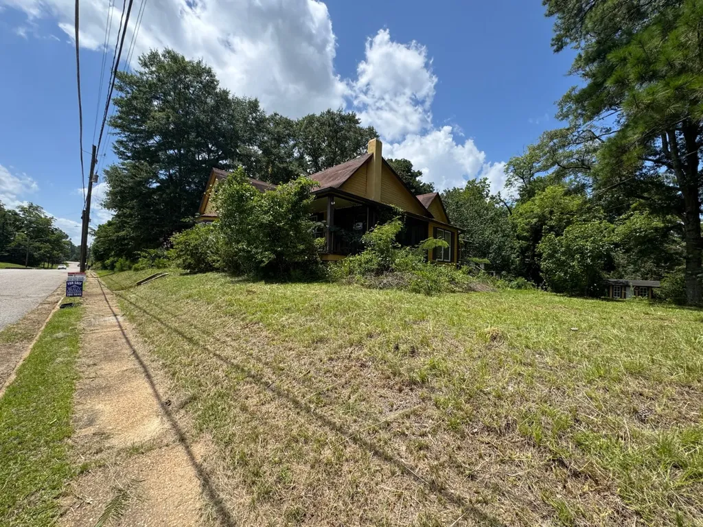 208 West Mill Street Georgiana AL 36033