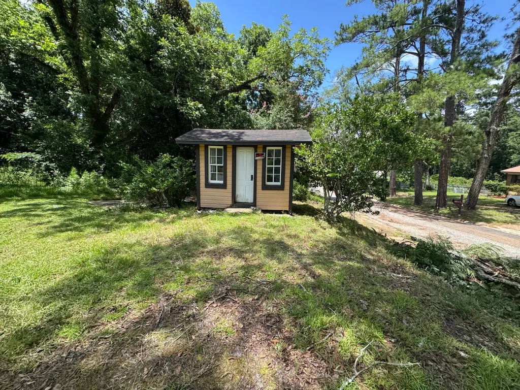 208 West Mill Street Georgiana AL 36033
