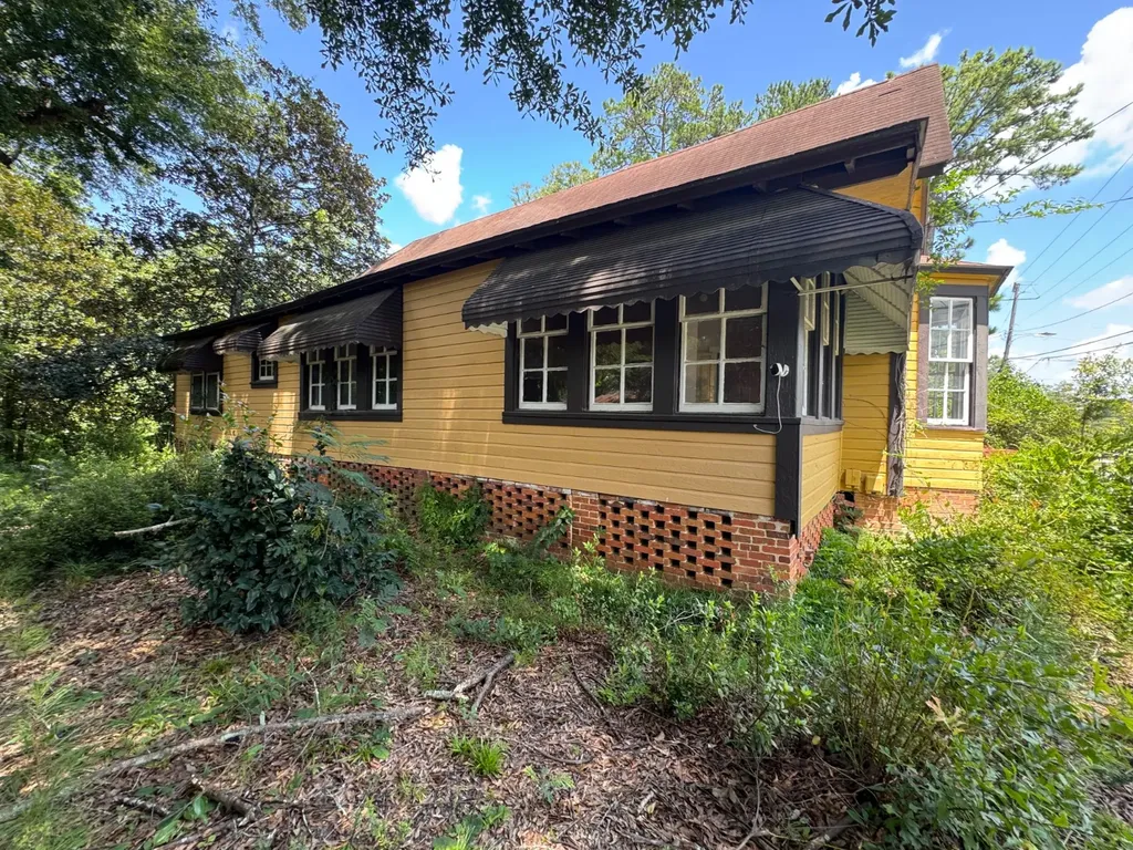 208 West Mill Street Georgiana AL 36033