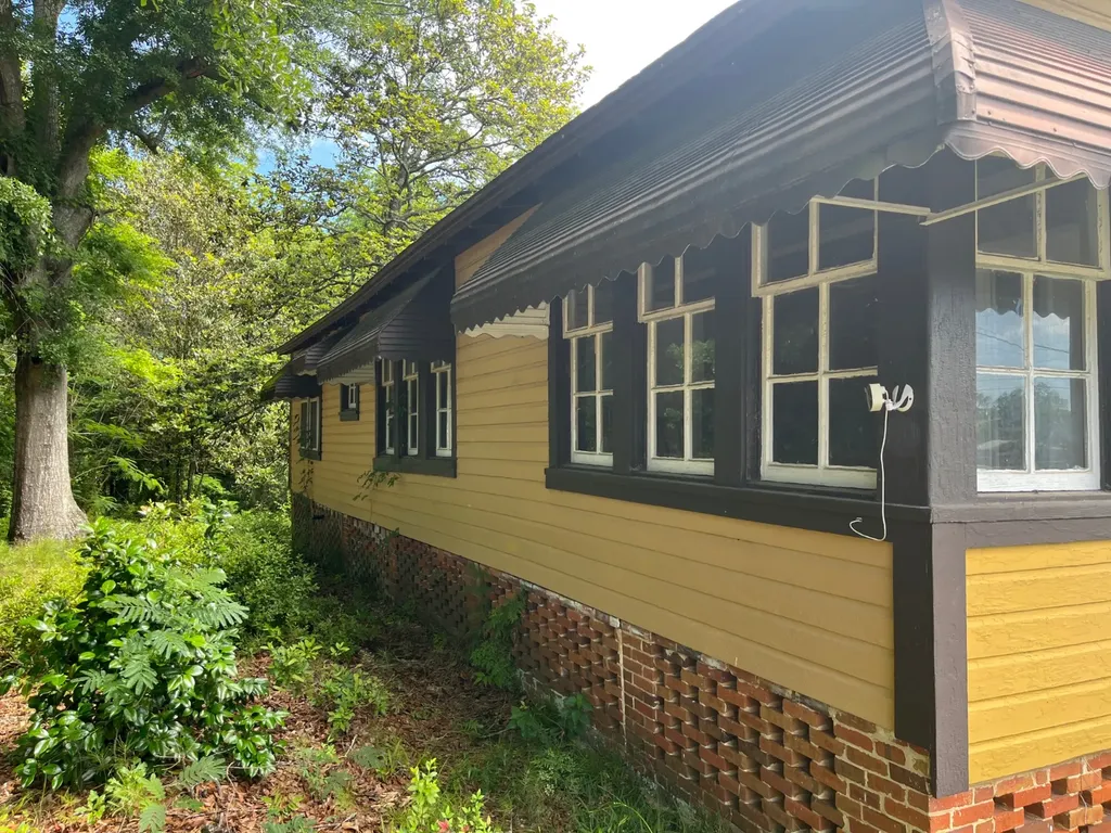 208 West Mill Street Georgiana AL 36033
