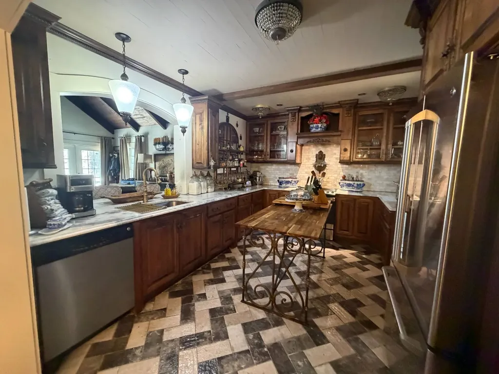 2104 Gault S Avenue Fort Payne AL 35967