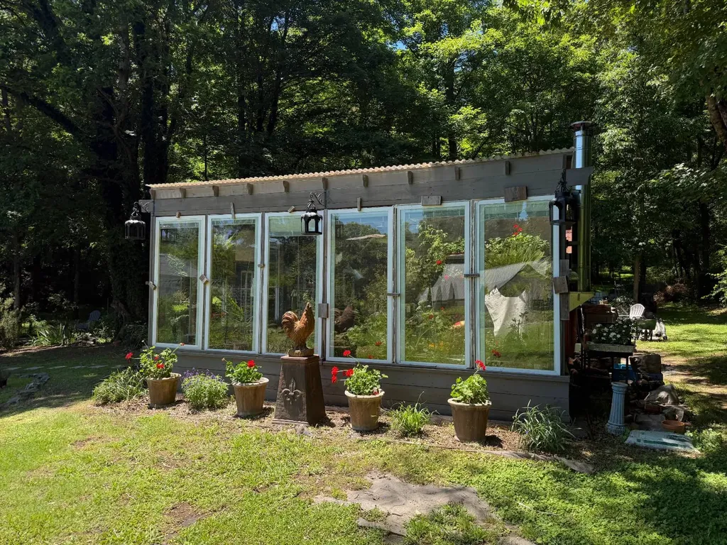 2104 Gault S Avenue Fort Payne AL 35967