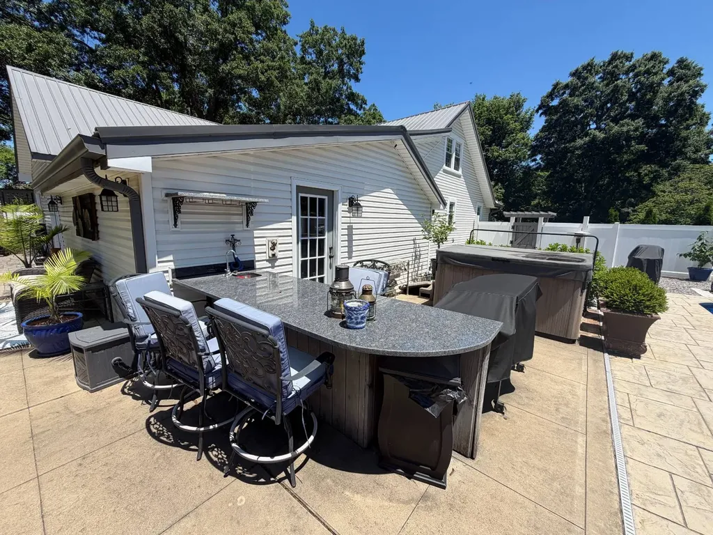 2104 Gault S Avenue Fort Payne AL 35967