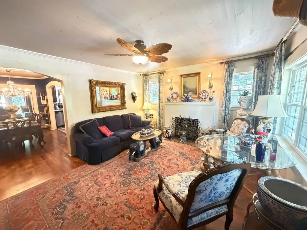 2104 Gault S Avenue Fort Payne AL 35967