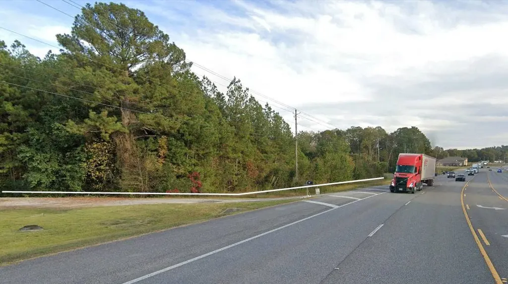01 West Grand Avenue Rainbow City AL 35906