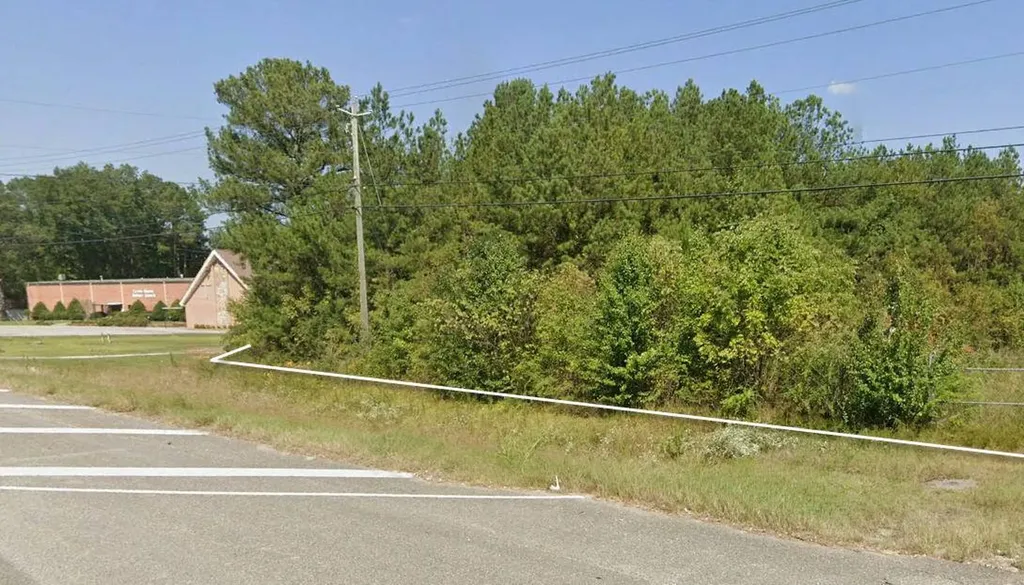 01 West Grand Avenue Rainbow City AL 35906