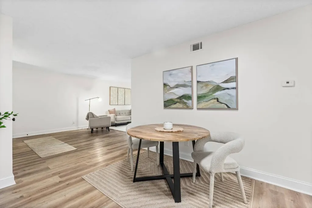442 Cottage Hill Mobile AL 36606