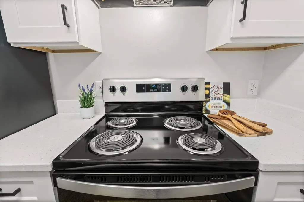 442 Cottage Hill Mobile AL 36606