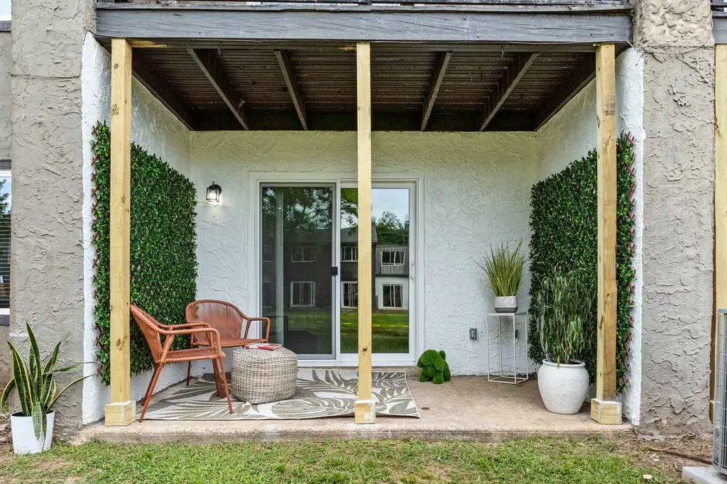 442 Cottage Hill Mobile AL 36606