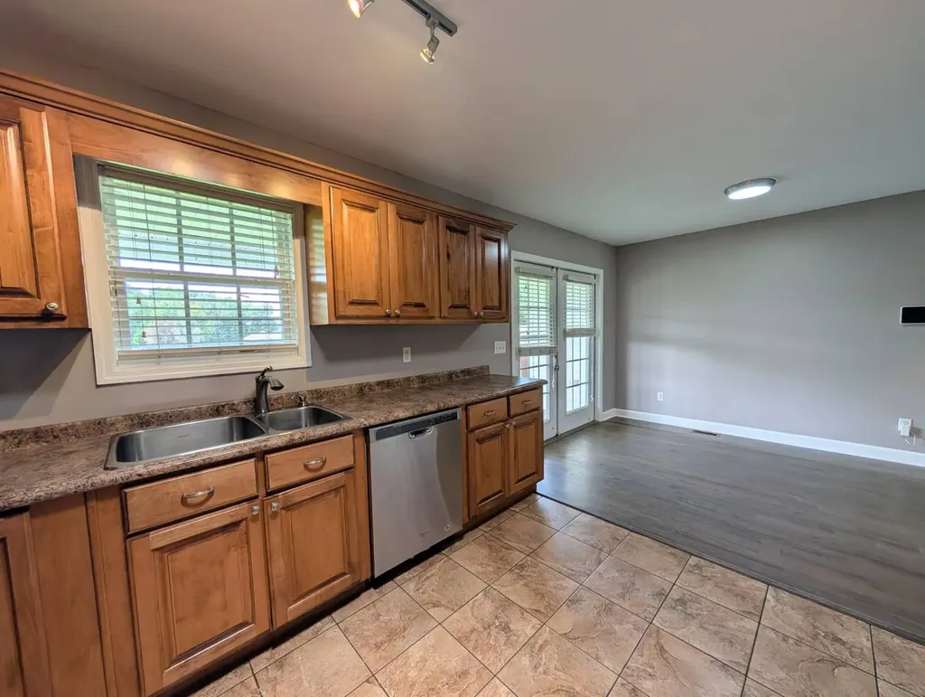 1784 Lasseter Road Southside AL 35907