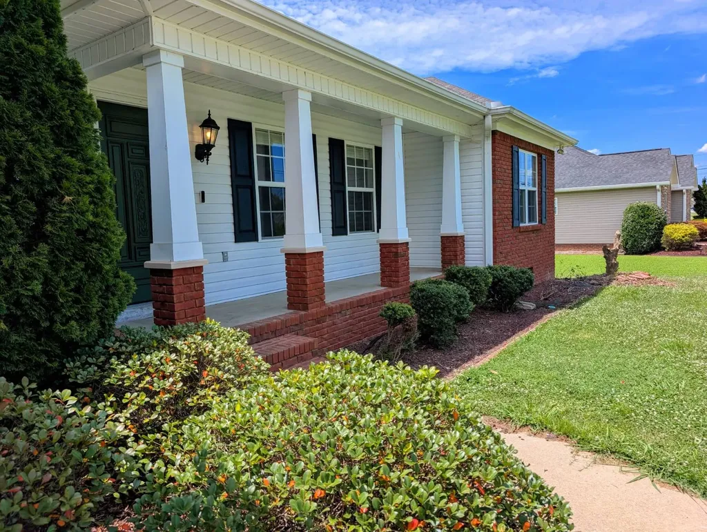 1784 Lasseter Road Southside AL 35907