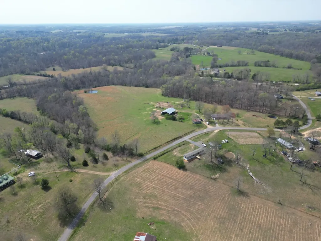 8154 Tommy Hill Road Anderson AL 35610