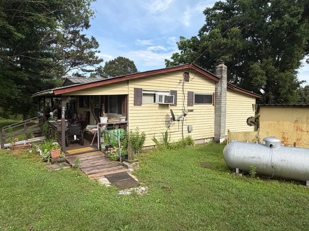 258 County Road 660 Pisgah AL 35765