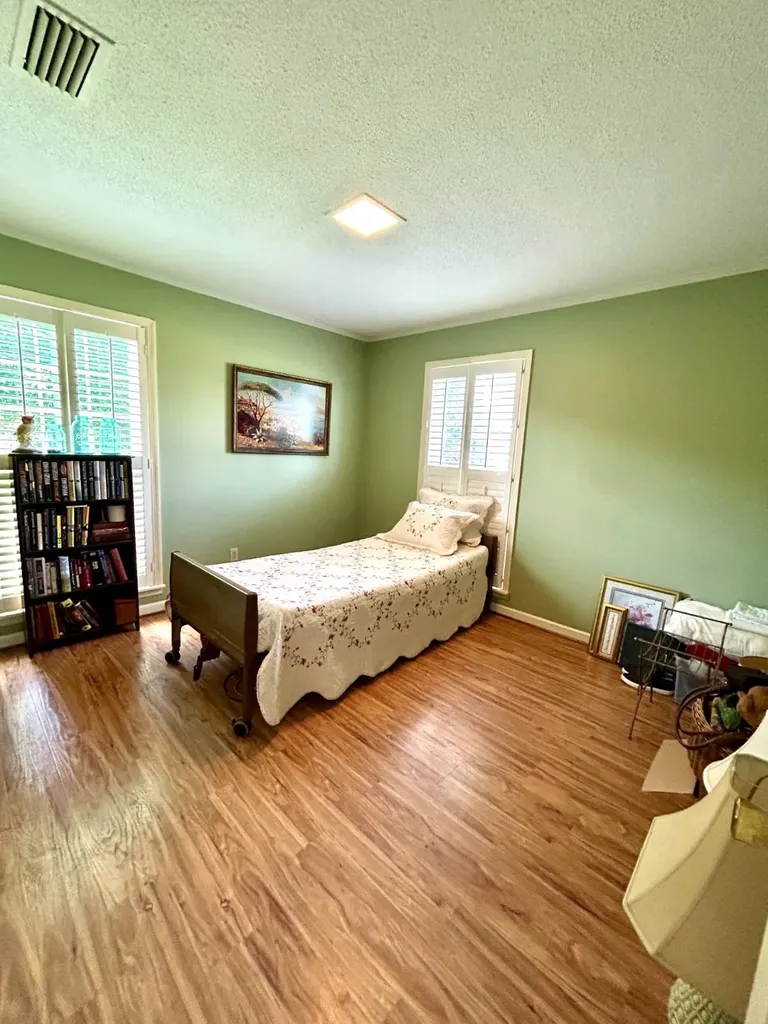 1836 Ford Street Florence AL 35630