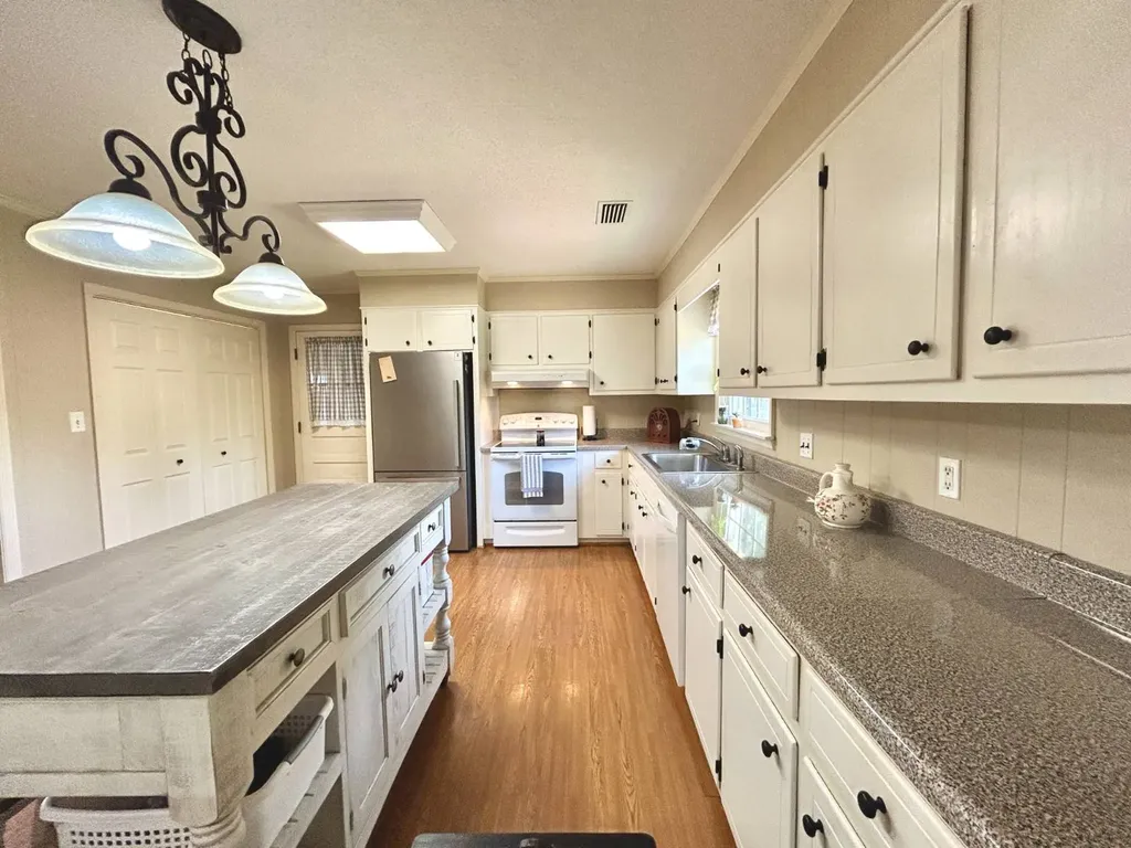 1836 Ford Street Florence AL 35630