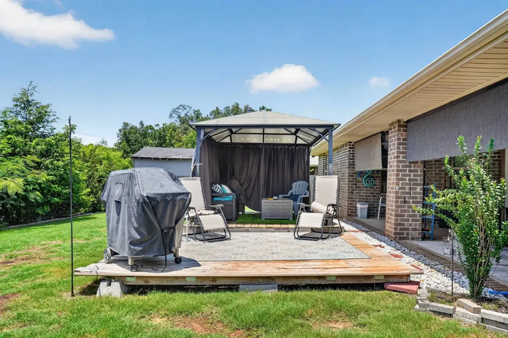 7053 Summerdale Drive Mccalla AL 35111