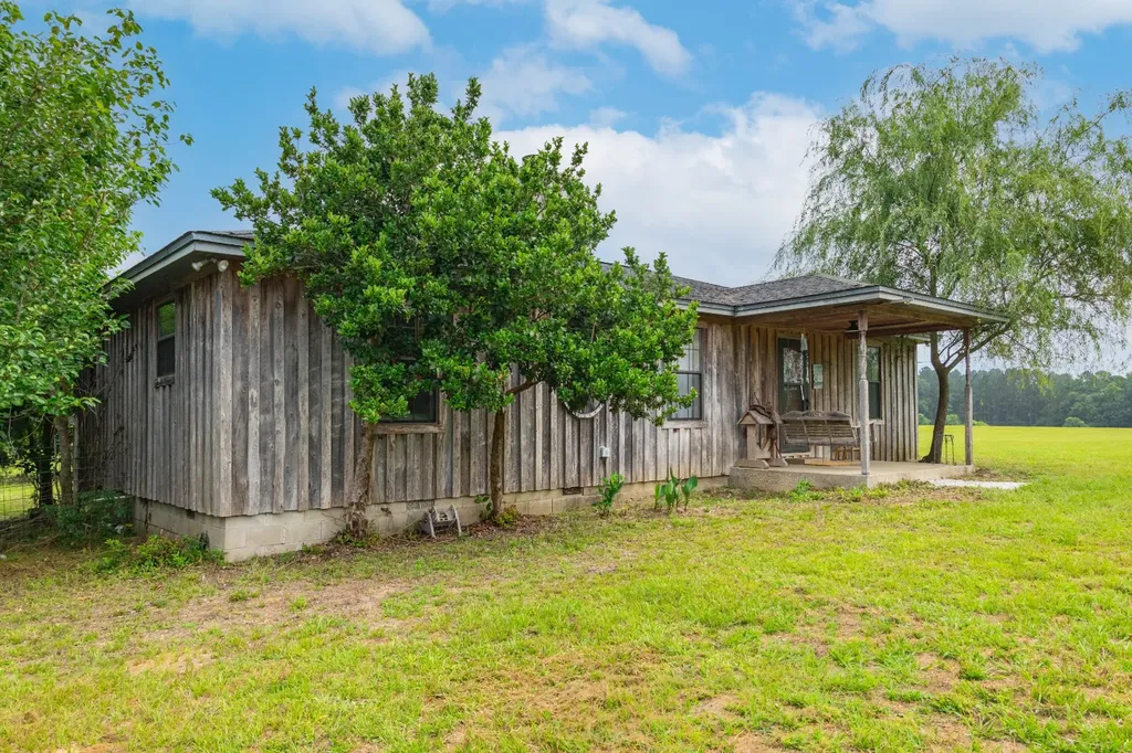 26541 Old Boggy Road Opp AL 36467