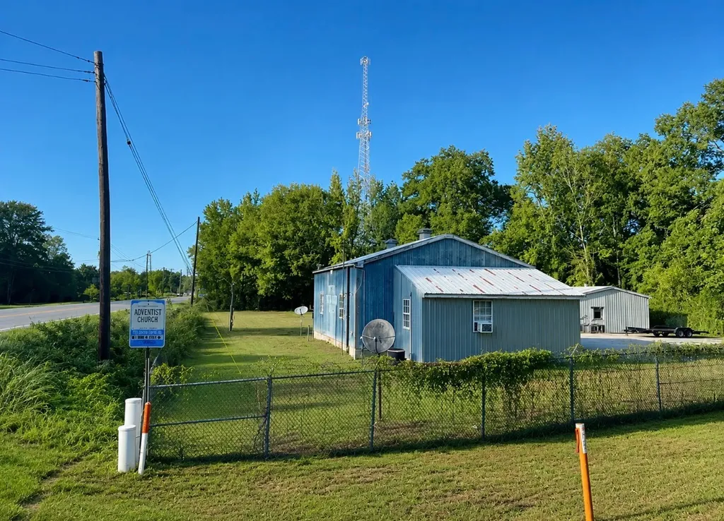 13216 Choctaw Avenue Gilbertown AL 36908