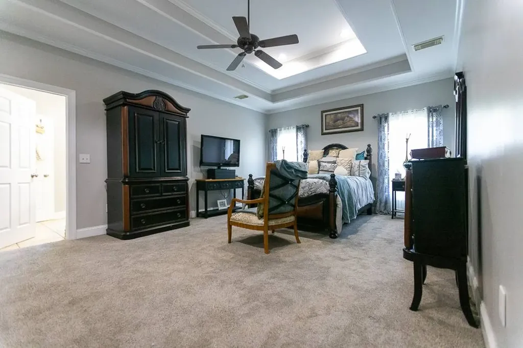 11934 Aspenwood Drive Moundville AL 35474
