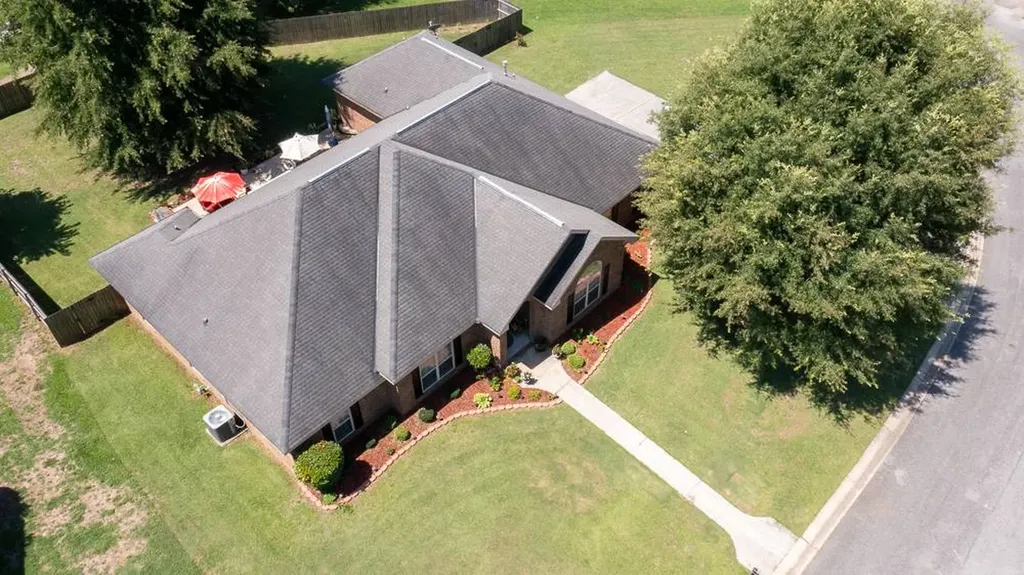 11934 Aspenwood Drive Moundville AL 35474