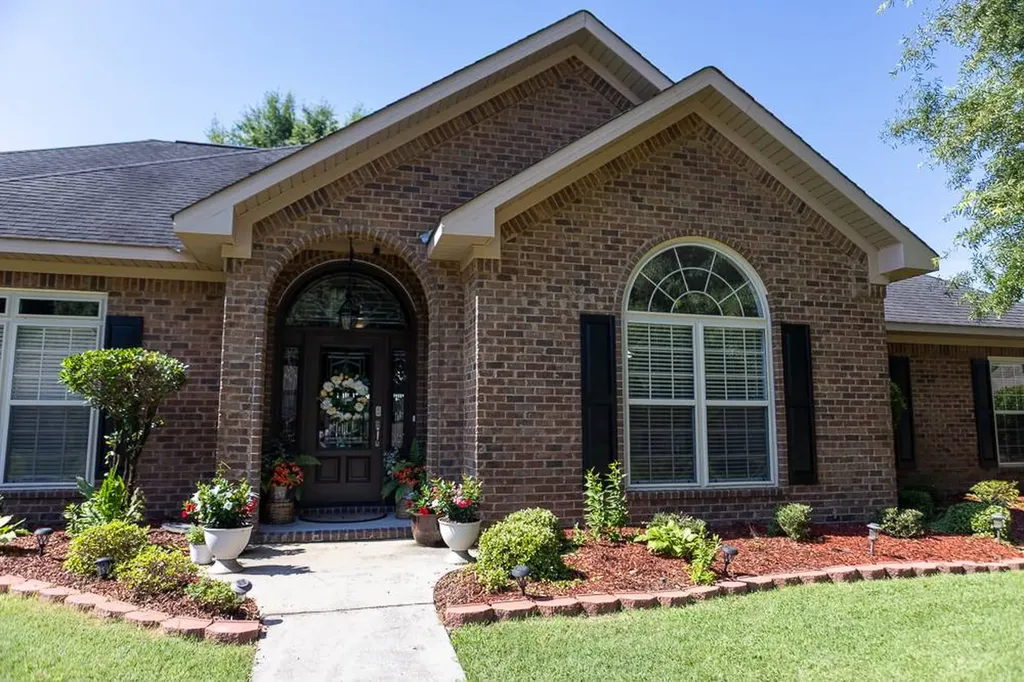 11934 Aspenwood Drive Moundville AL 35474