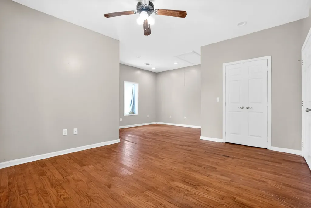 1049 County Road 539 Valley AL 36854