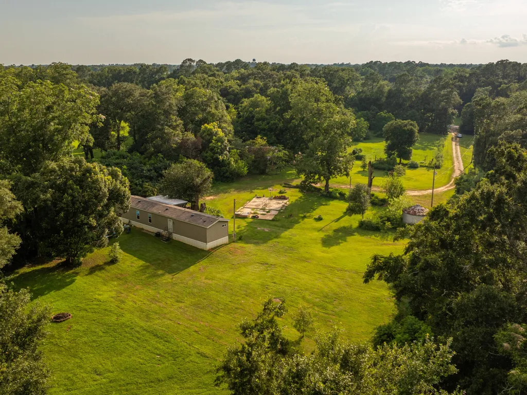 18298 County Road 73 Summerdale AL 36580