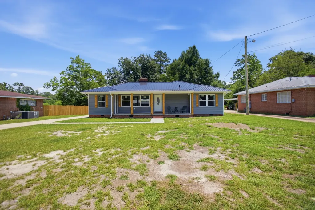 892 Claxton Avenue N Elba AL 36323