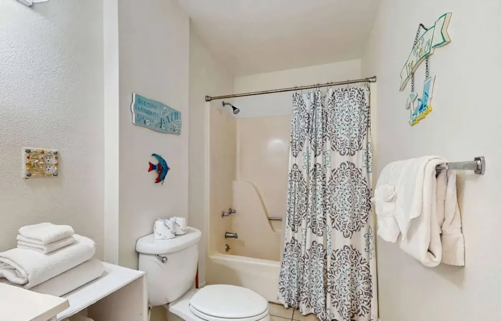 1118 W Beach Boulevard Gulf Shores AL 36542