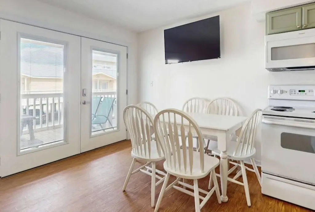 1118 W Beach Boulevard Gulf Shores AL 36542