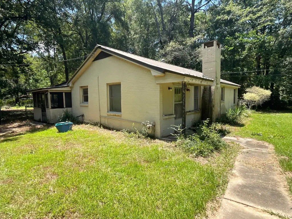 37 Loraine Street Montgomery AL 36108