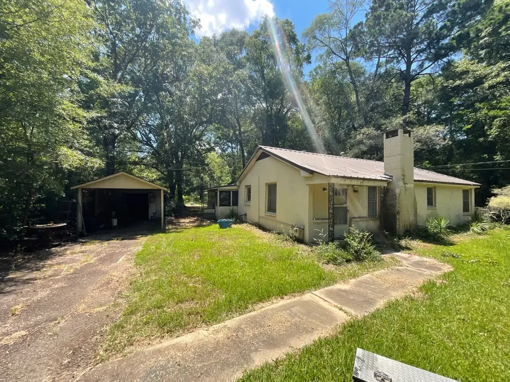 37 Loraine Street Montgomery AL 36108