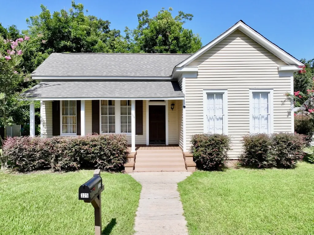 325 Cherry Avenue Jackson AL 36545