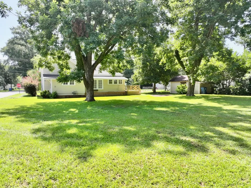 325 Cherry Avenue Jackson AL 36545
