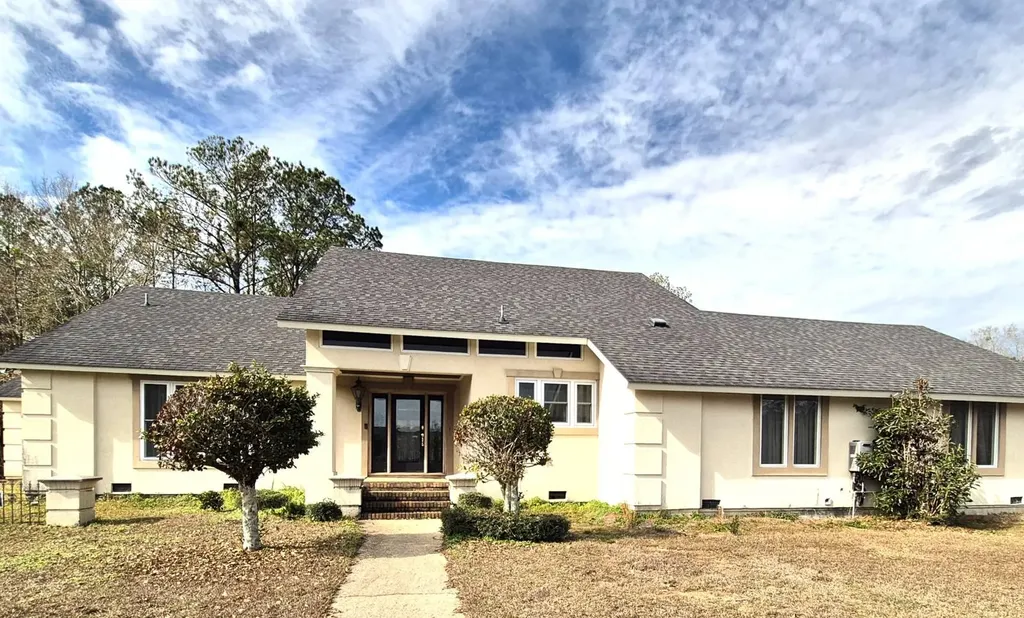 104 Wall Street Evergreen AL 36401