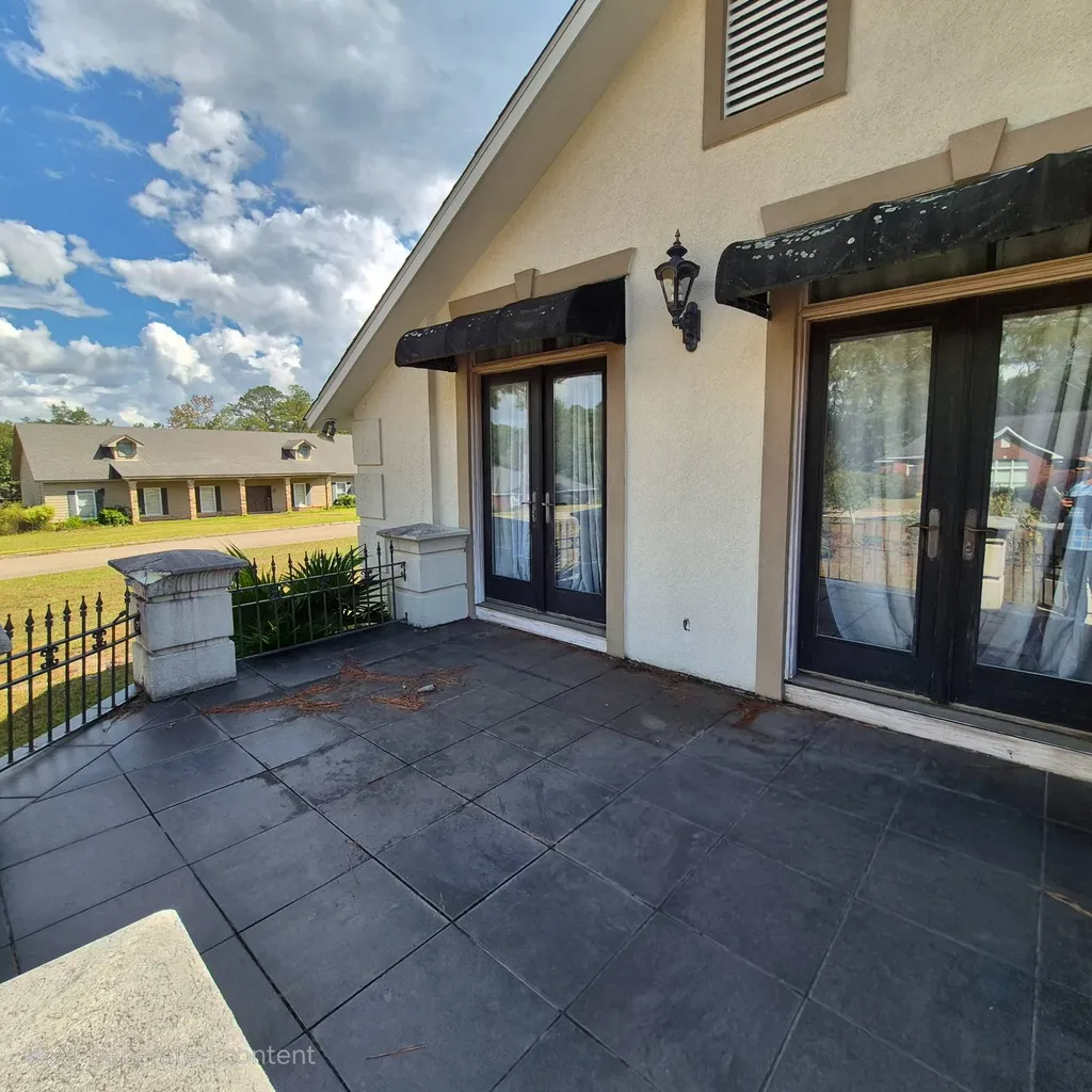 104 Wall Street Evergreen AL 36401
