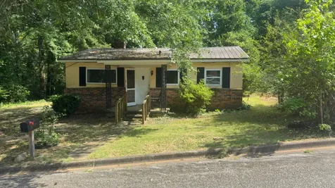 745 Carver Avenue Auburn AL 36832