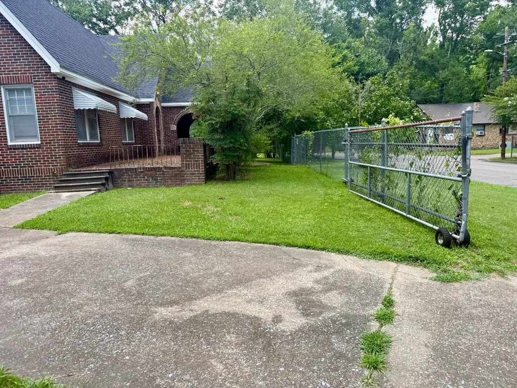 516 Church Street Gadsden AL 35901