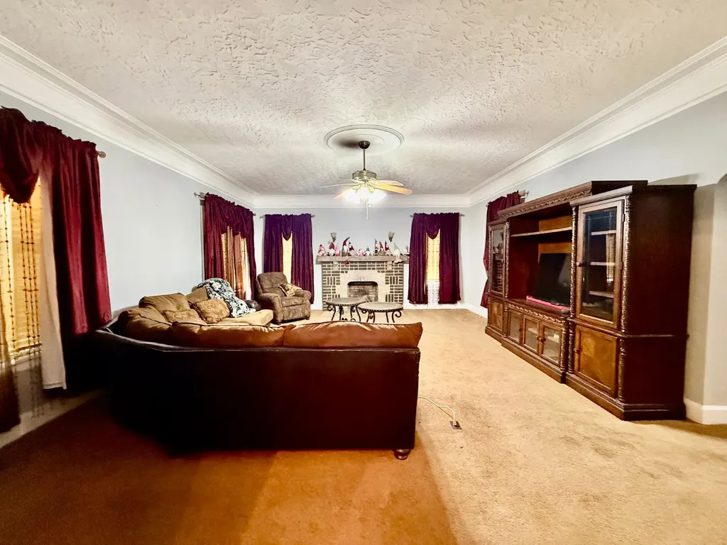 516 Church Street Gadsden AL 35901