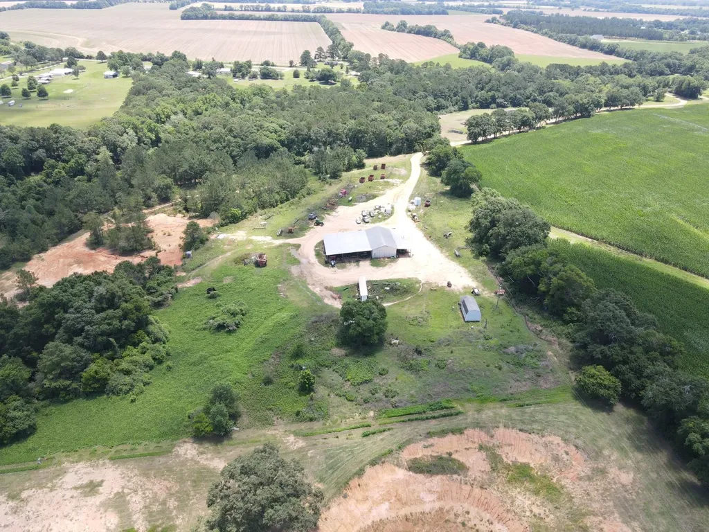 1422 Adkinson Road Newton AL 36352
