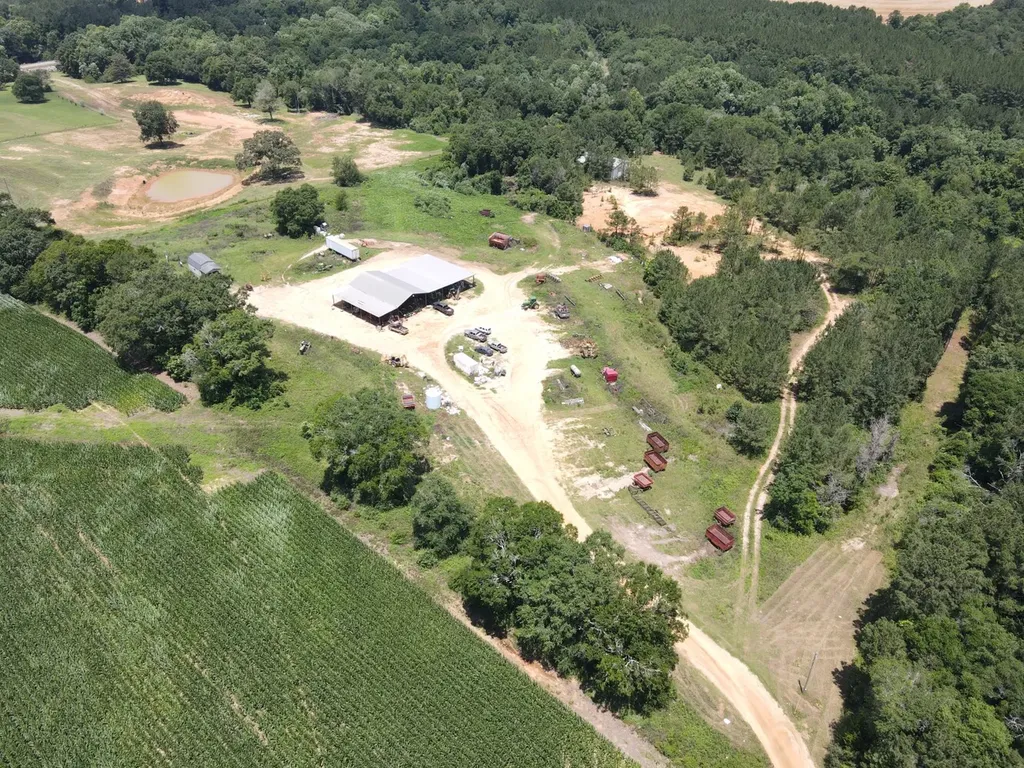 1422 Adkinson Road Newton AL 36352