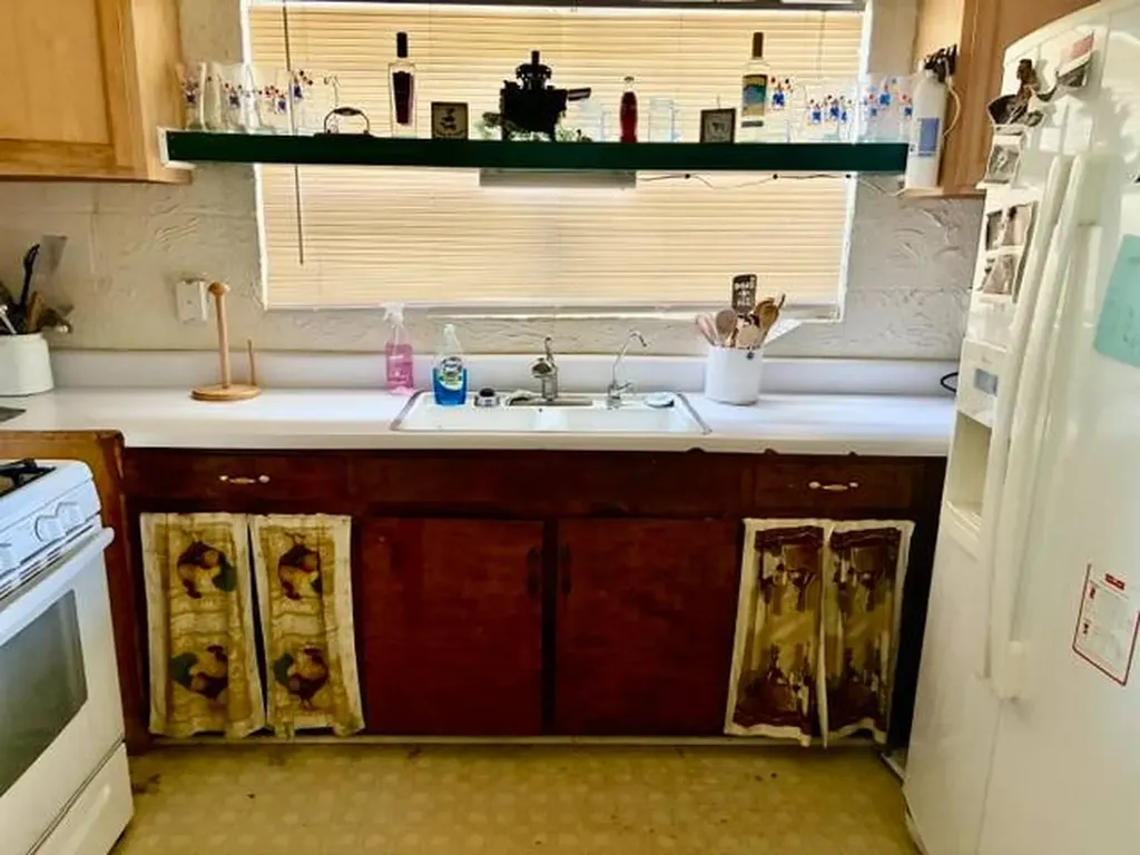 17674 Opp Highway Dozier AL 36028