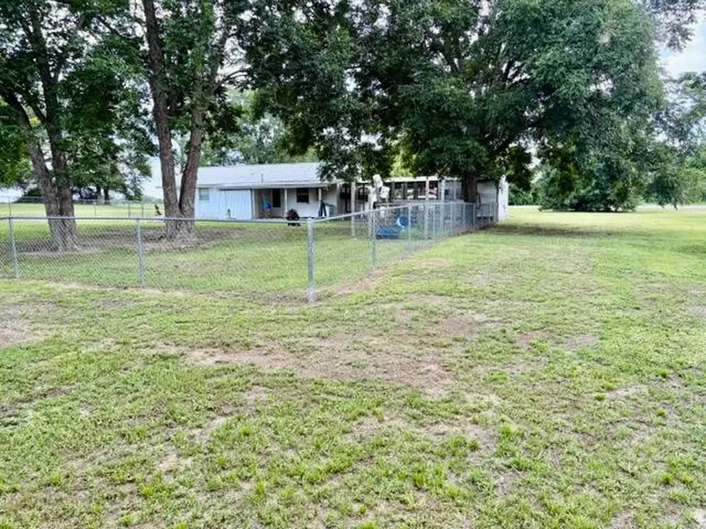 17674 Opp Highway Dozier AL 36028