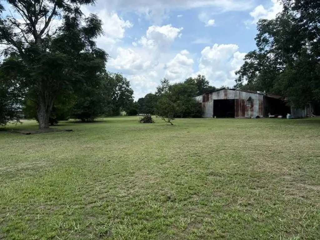 17674 Opp Highway Dozier AL 36028