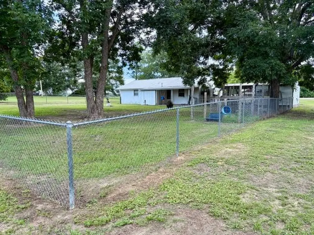 17674 Opp Highway Dozier AL 36028