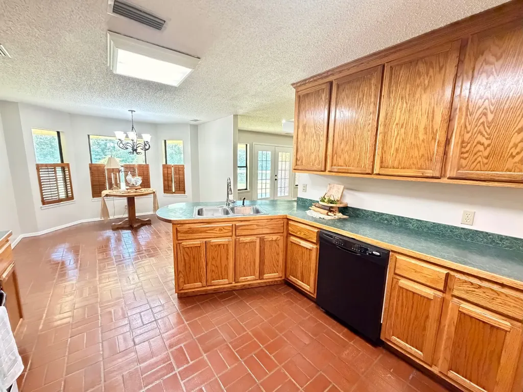 831 Pully Road Calvert AL 36513